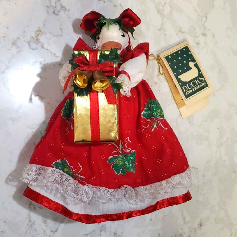 Vintage Ducks and Friends Christmas Present